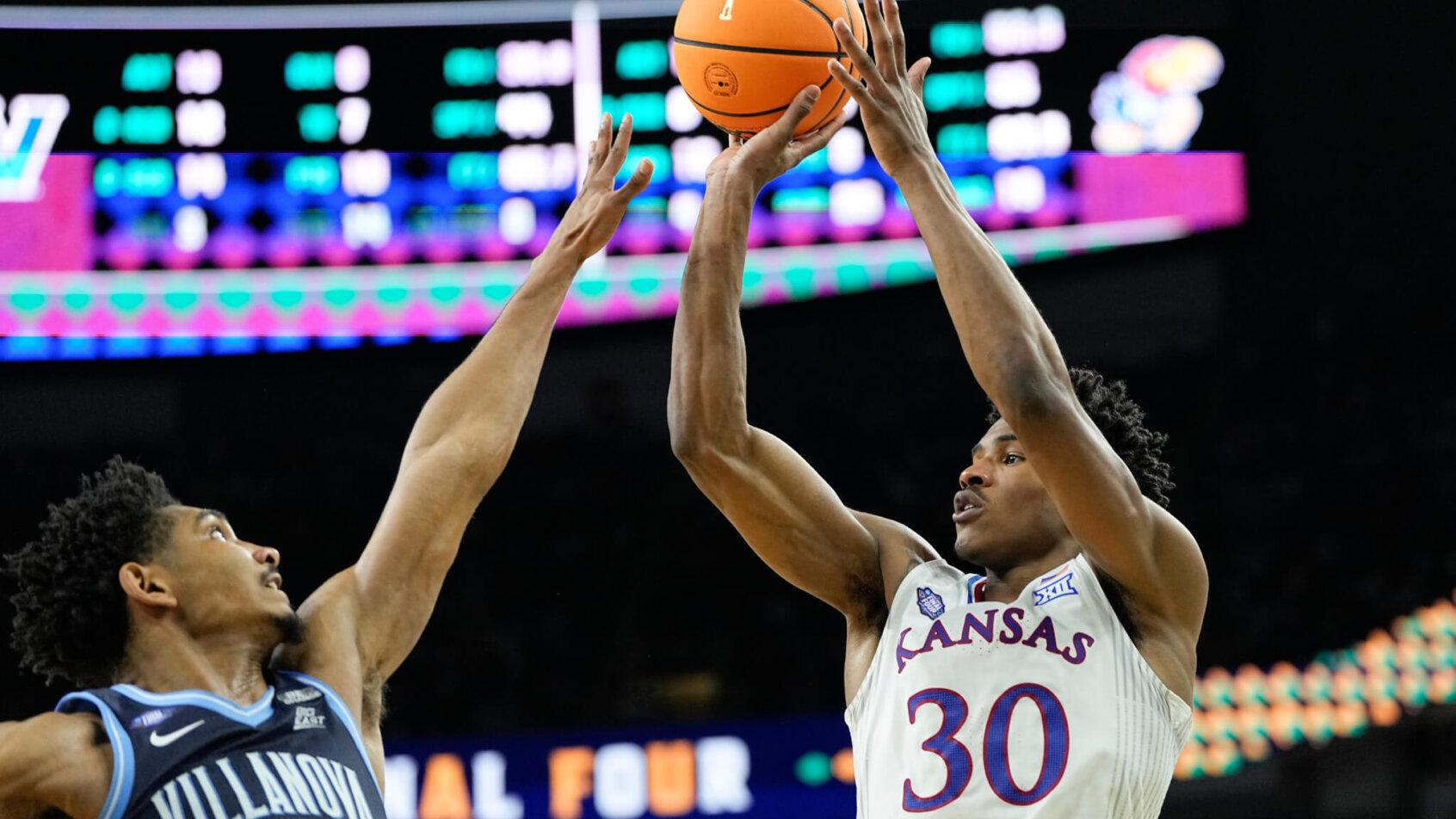 Kansas guard Ochai Agbaji shooting a jumper