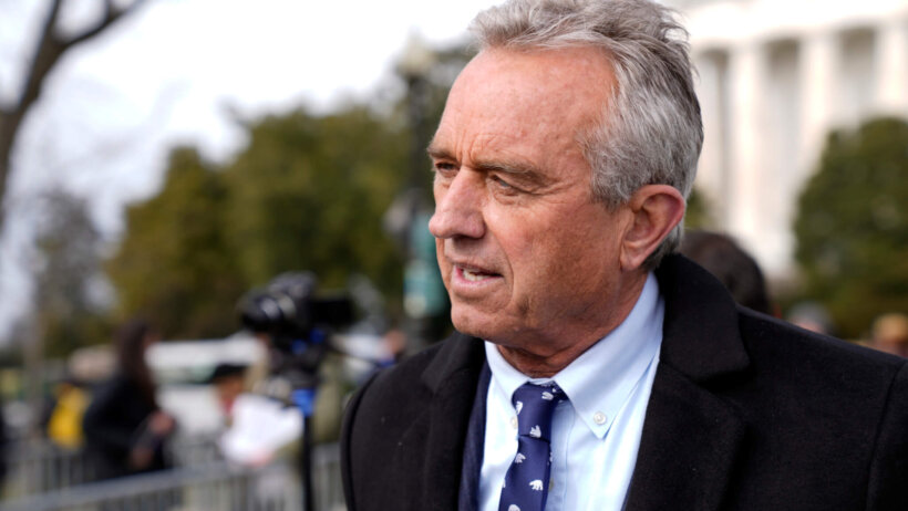 Robert F. Kennedy Jr. talking to the press