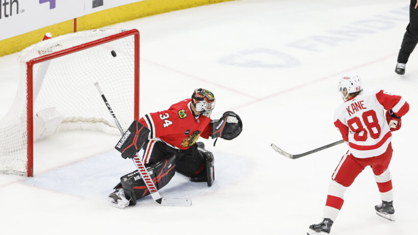 Detroit Red Wings right wing Patrick Kane scores game winning goal against Chicago Blackhawks