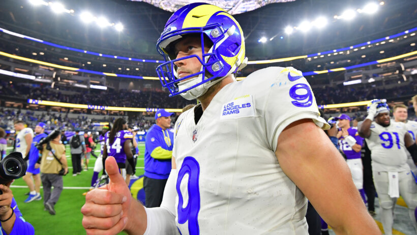 Matthew Stafford giving a thumbs-up