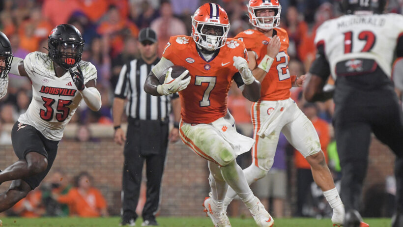 Clemson running back Phil Mafah running the ball