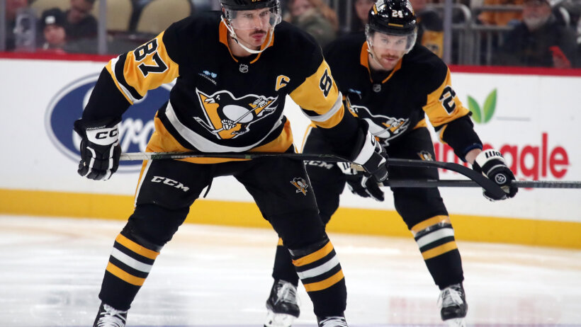 Pittsburgh Penguins center Sidney Crosby prepares to take a face-off